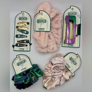 Wicked Limited Edition Hair Accessories Bundle Glinda and Elphaba - 5 Items
{5}